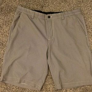 Greg Norman ML75 Microlux men’s golf shorts